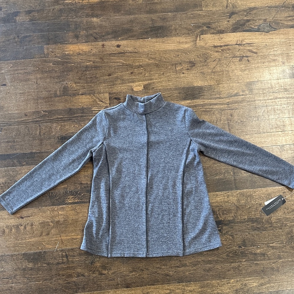 NWT Gray Mock Neck Long Sleeve Top Size